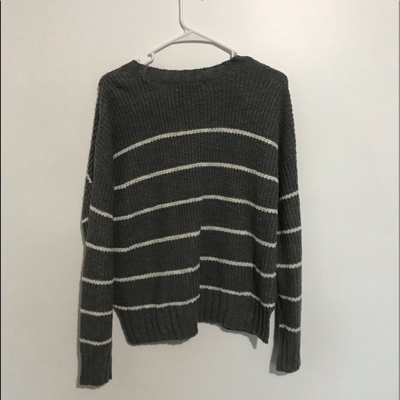 Light Sweater - Picture 3 of 3